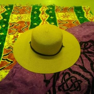 Women's Columbia Woven Fibers Straw Hat with Leather ChinStrap NEVER WORN!